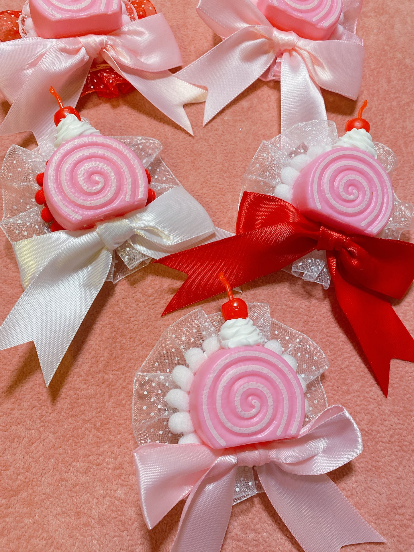 Cake Roll 2-way Clip